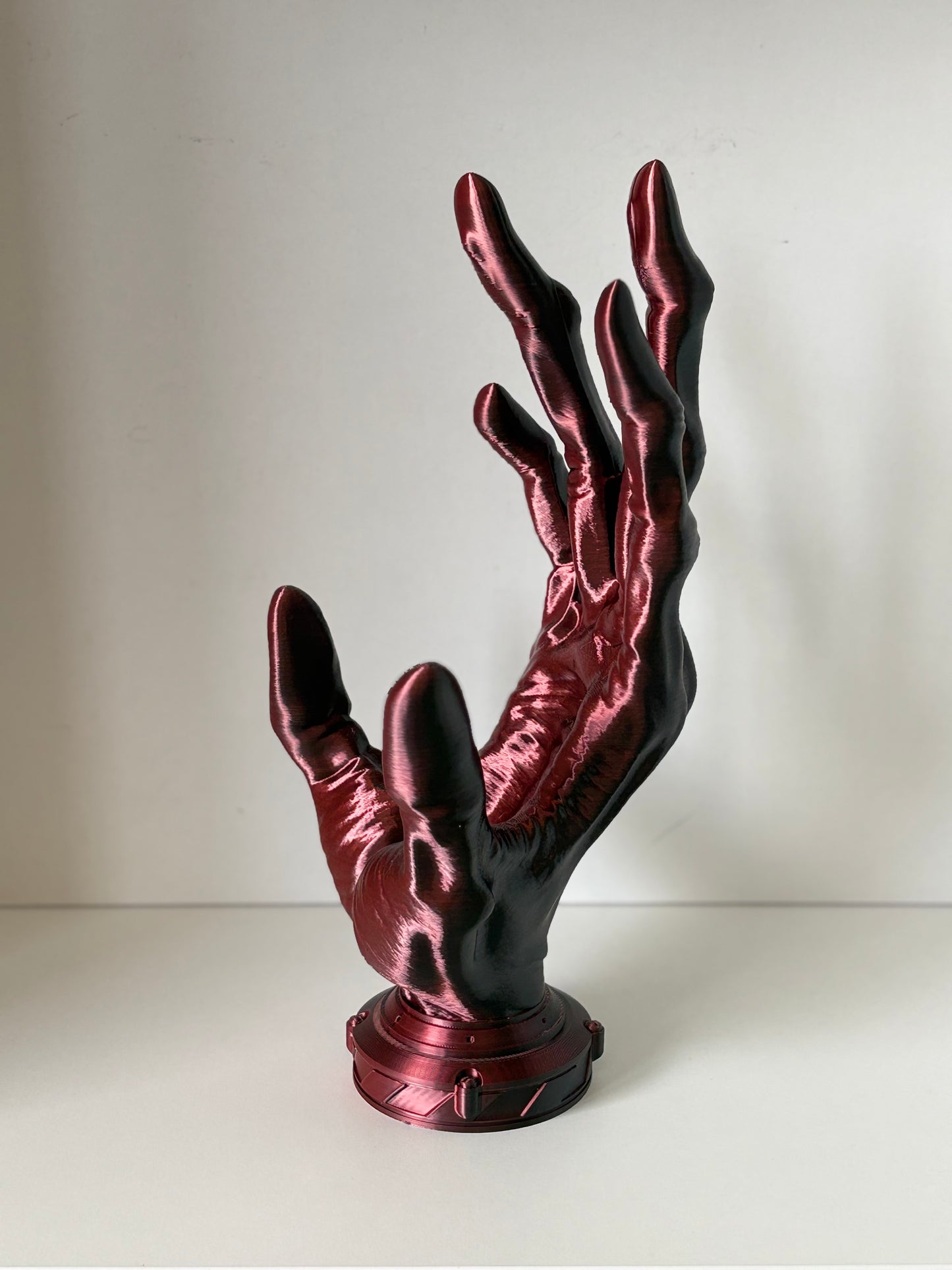 Porte manettes main alien